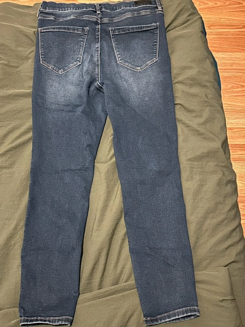 Nicole Miller SoHo High Rise Buttery Soft Blue Skinny Jeans Size 12 - Picture 15 of 17